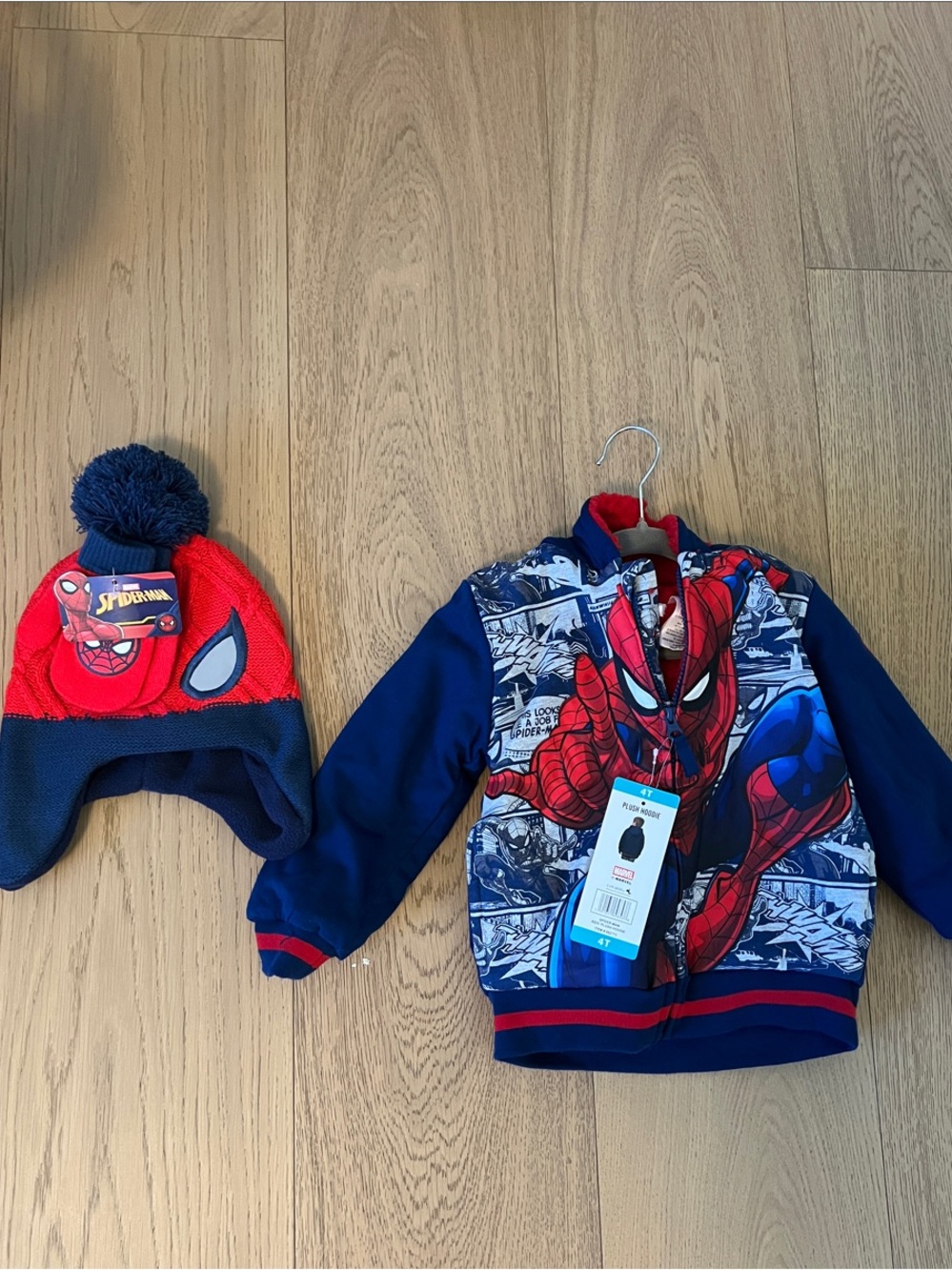 Spider-Man Plush Hoddie, hat and gloves